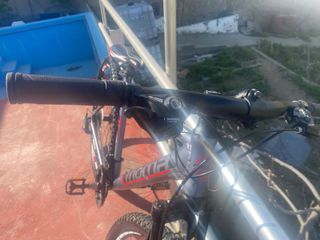 Bicicleta MTB 29” Moma con frenos de disco y Shima