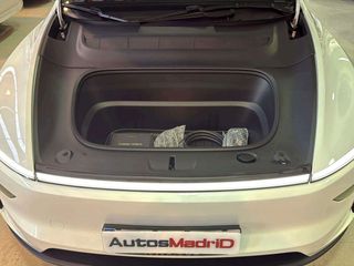 Tesla Model Y Gran autonomía con tracción trasera