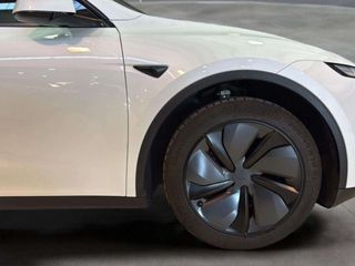 Tesla Model Y Gran autonomía con tracción trasera