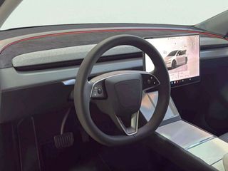 Tesla Model Y Gran autonomía con tracción trasera