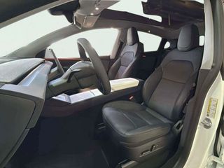 Tesla Model Y Gran autonomía con tracción trasera