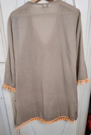 Copricostume Mya Beige con Pomponcini Arancioni