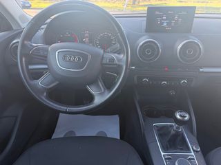 Audi A3 2015 UNICO DUEÑO PEGATINA C desde 160€/MES