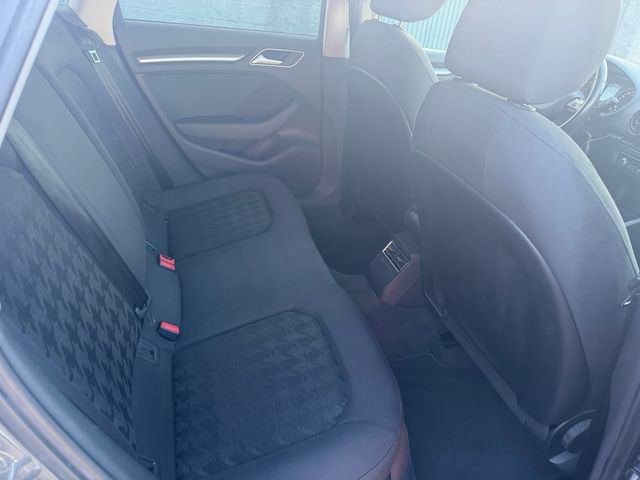 Audi A3 2015 UNICO DUEÑO PEGATINA C desde 160€/MES