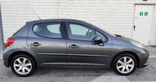 Peugeot 207 2006