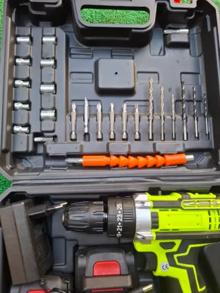 Taladro Atornillador Eléctrico con Accesorios