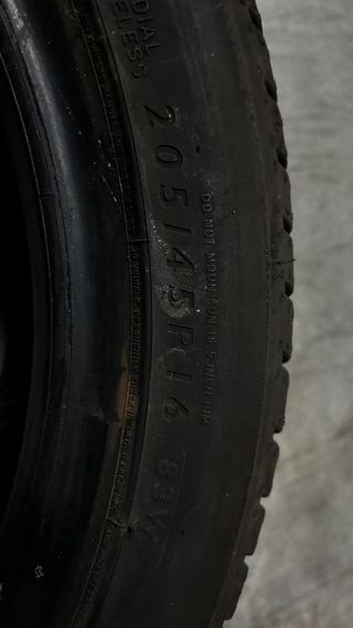Dunlop Sportmaxx 205/45/16 83w