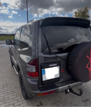 Mitsubishi Montero 2003