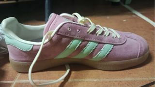 Zapatillas adidas gazelle rosa y verde numero 36