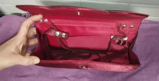 Bolso de fiesta rojo y carmín pintalabios