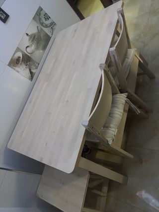 Mesa y 4 Sillas Cocina IKEA