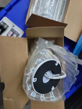 2 Camaras de vigilancia y grabador nuevos