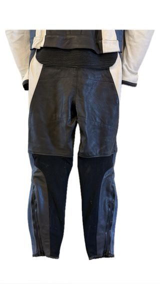 Mono Suzuki GSXR Cuero Talla L Oficial