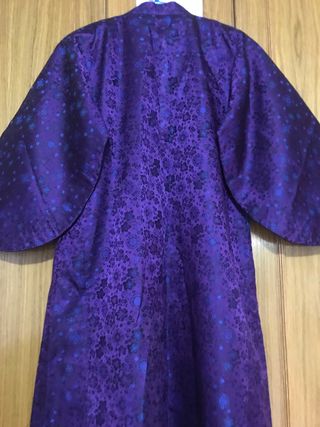 Abrigo estilo asiático morado y azul