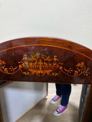 Tocador o escritorio de madera