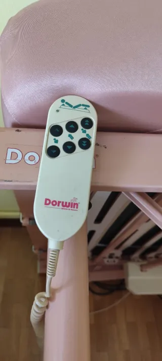 Cama articulada con mando