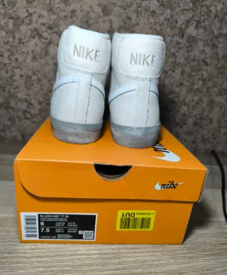 Zapatillas Nike Blazer Mid Gris/Blanco