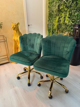 Mobiliario elegante para peluquería o centro de es