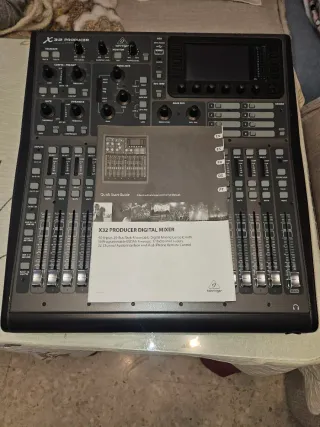 Behringer X32 Producer Digital Mixer – Nuevo