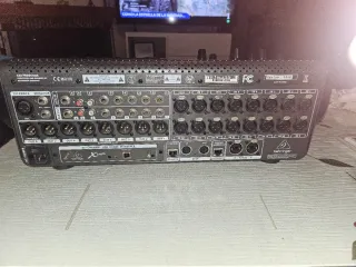 Behringer X32 Producer Digital Mixer – Nuevo