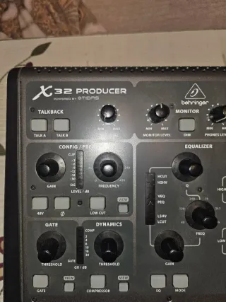 Behringer X32 Producer Digital Mixer – Nuevo