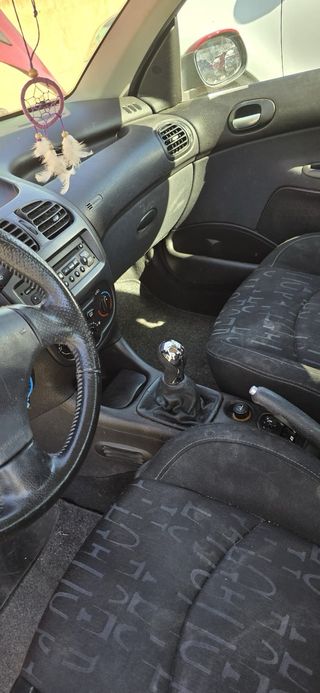Peugeot 206 2003