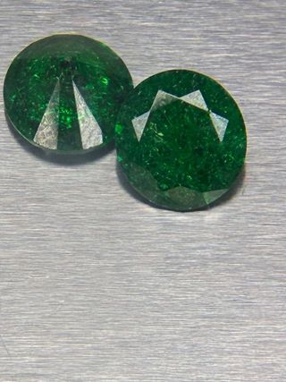 Esmeraldas Muzo Colombianas 3.10 + 3.10 = 6.20’Ct