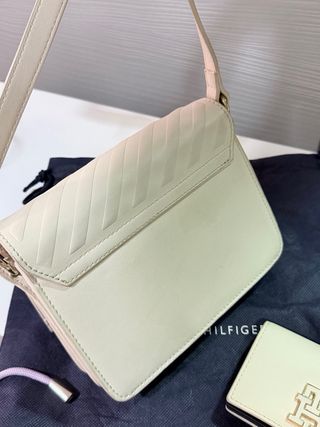 Bolso y cartera tommy hilfiger