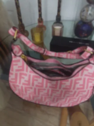 Nuovo borsello di lusso per la nuova stagione