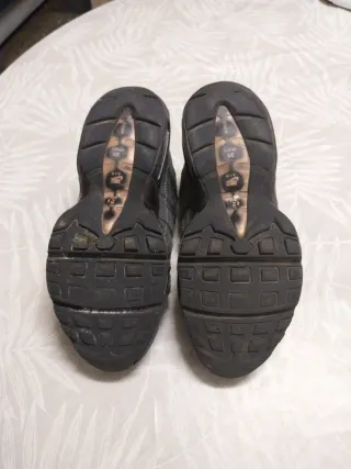 Zapatillas Nike Air Gris y Dorado