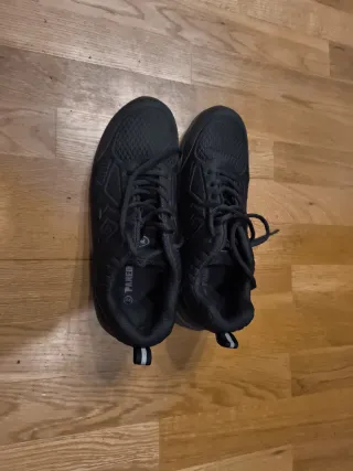 Zapatos de trabajo Paredes Negros