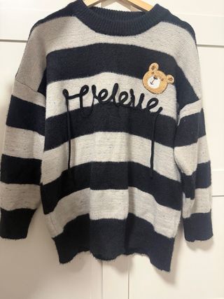 Jersey de osito a rayas muy bonito y suave