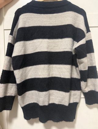 Jersey de osito a rayas muy bonito y suave