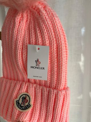 Gorro moncler rosa