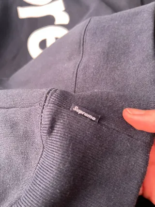 Sudadera Supreme Negra