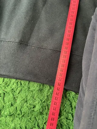 Sudadera Supreme Negra