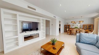 Mesa de centro de madera maciza estilo nórdico con