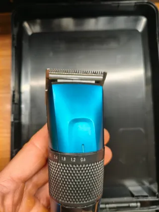 Cortapelos Babyliss con accesorios