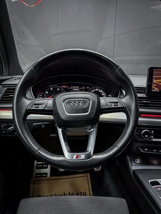 Audi Q5 S-LINE
