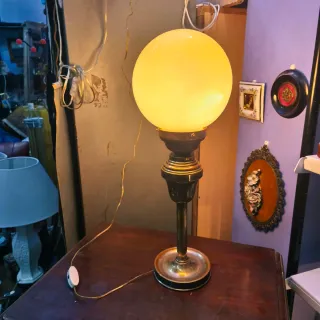 Lámpara de mesa bronce y cristal