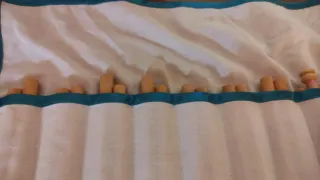 226 bolillos de 14 cm + 2 organizadores