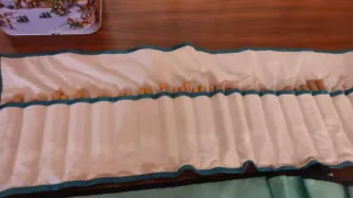 226 bolillos de 14 cm + 2 organizadores