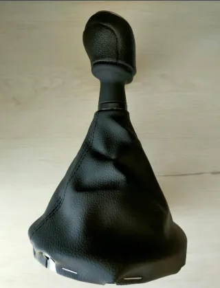 Pomo y funda palanca cambio T5