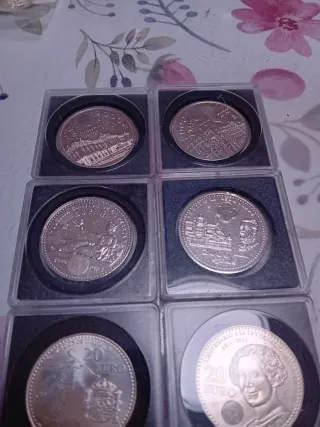 Lote de monedas de 2.000 pesetas y de 20 euros