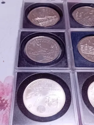 Lote de monedas de 2.000 pesetas y de 20 euros