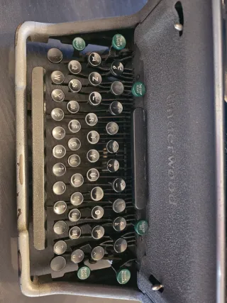 Máquina de escribir Underwood antigua
