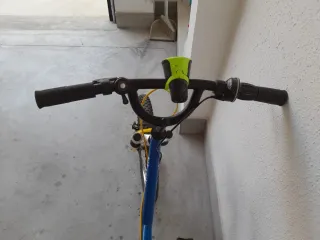 Bicicleta infantil Btwin azul