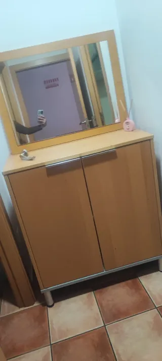 Mueble recibidor madera con espejo
