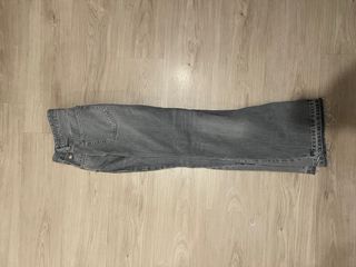 Jeans Zara Gris Acampanados Deshilachados