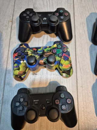 8 Mandos de ps3 y 2 de ps2 para reparar o piezas